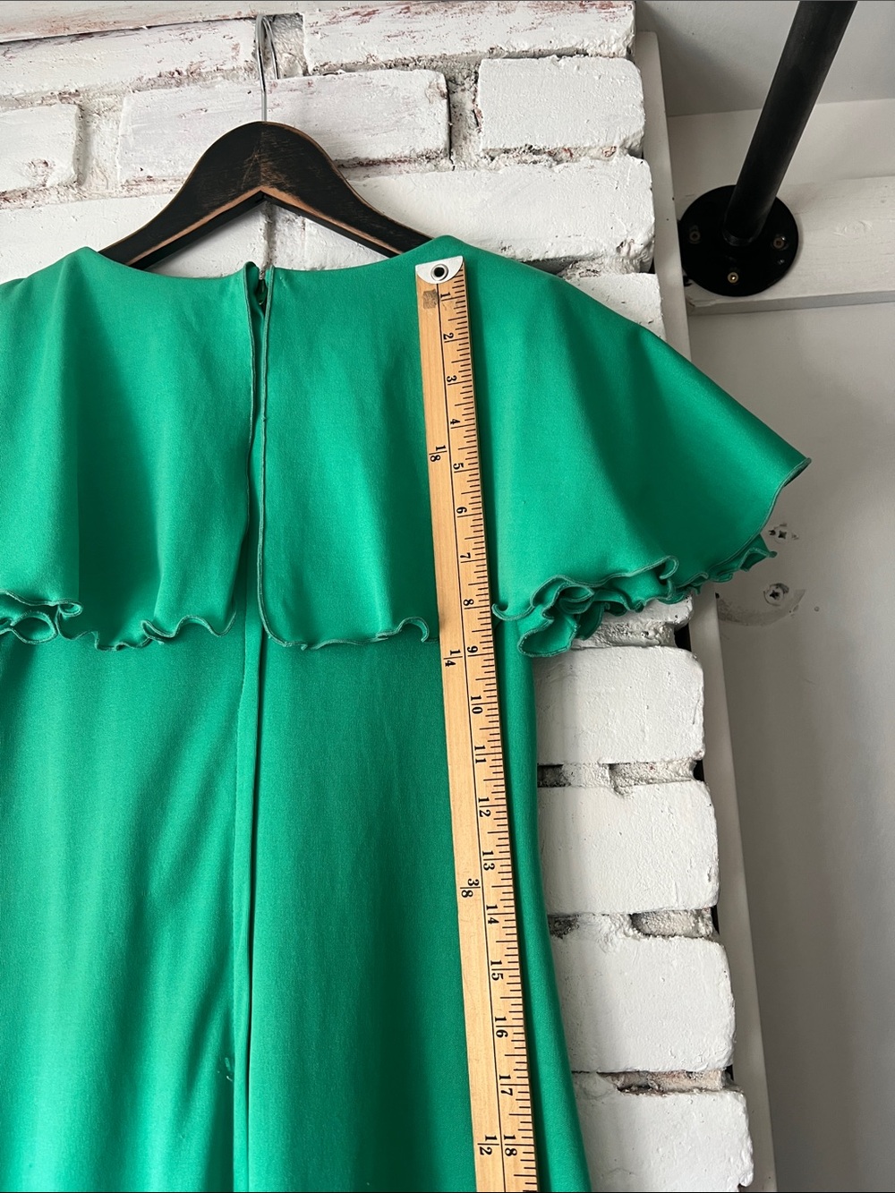 Vintage Emerald Green Ruffle-Sleeve Maxi Dress hand made dress - Picture 7 of 10